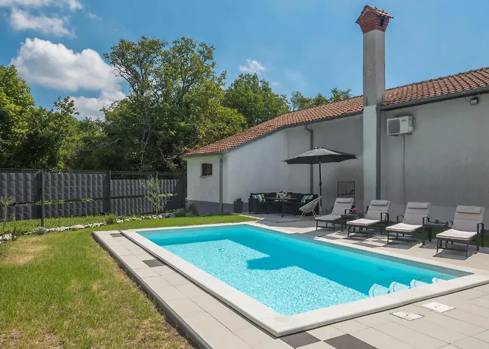2 Bedroom Stunning In
