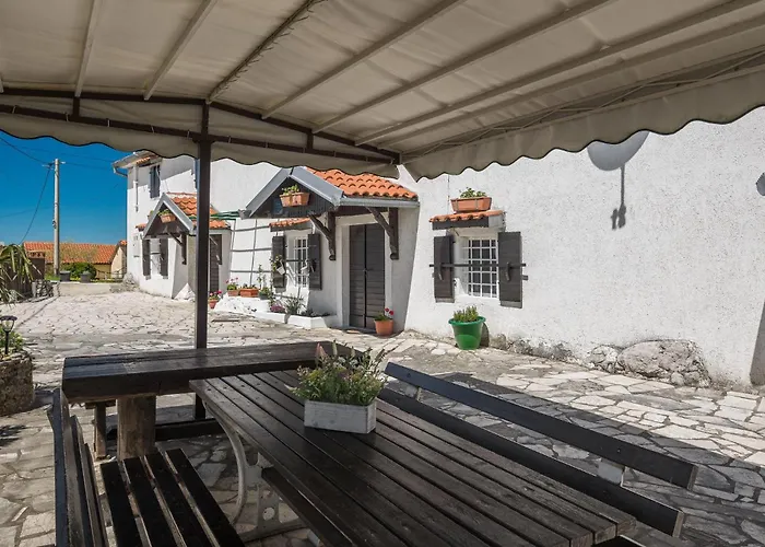 2 Bedroom Stunning In Сasa de vacaciones *